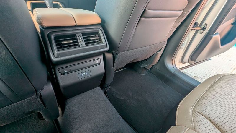 In der Ausstattung Homura sind auch die hinteren Sitze beheizbar. (Bild: Mauritz – VCG)