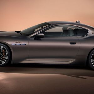 Alternativ gibt es den Gran Turismo auch in der E-Variante Folgore.  (Bild:  Maserati)