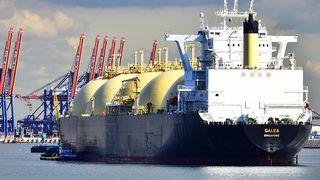 Mit Ausnahme von LNG (Flüssiggas) verbuchte flüssiges Massengut am Hafen Rotterdam im vergangenen Jahr einen Rückgang.  (Danny Cornelissen/ Port of Rotteram)