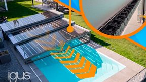 In der teleskopierbaren PV-Poolüberdachung von Skyvolution führen Energieketten von igus die Solarkabel selbst auf engstem Bauraum sicher durch die beweglichen Dachelemente.  (Bild: igus)