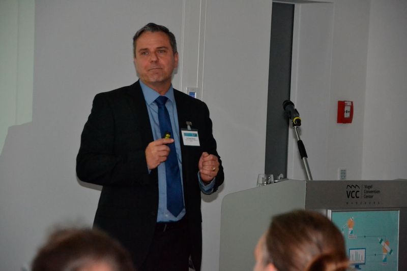 Dr. Frank Steiner von Thermo Fisher Scientific gab in seinem Workshop 10 Tipps für die richtige Nutzung einer HPLC. (Ottleben/LABORPRAXIS)