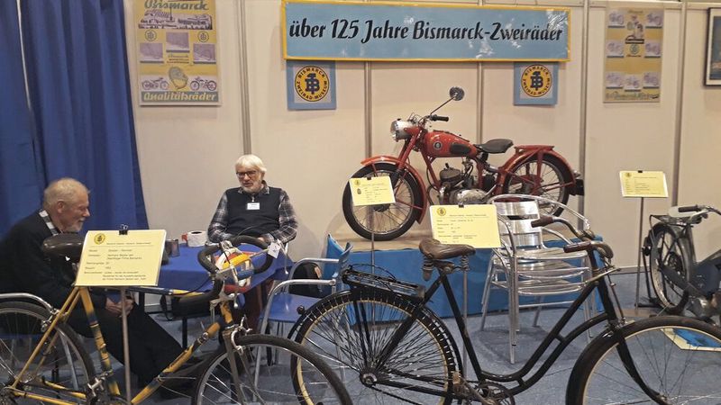 Im Jahr 1896 gründeten die Kaufleute David-Heinrich Böhme, Hermann Frowein, Richard Guhl und Richard Halbach eine Gesellschaft unter dem Namen „Fahrradwerke Bismarck GmbH“ in Bergerhof (Rheinland). Im Herbst 1957 war dann Schluss: Sie mussten Konkurs anmelden und die Produktion einstellen. (Bild: Dominsky – VCG)