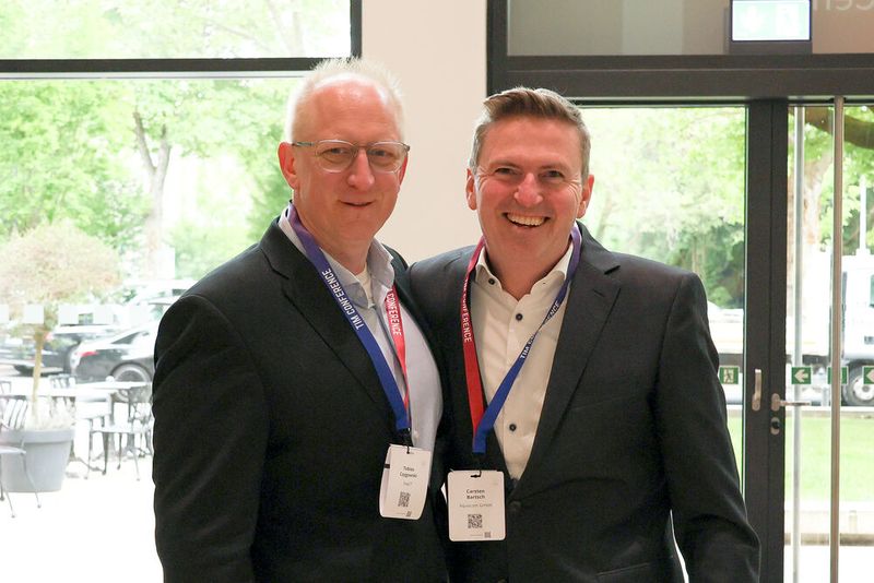 Tobias Czygowski (l., StepIT) und Carsten Bartsch (liquitcom) (Bild: TIM AG)
