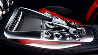 Plastics are used in automobiles in various applications, including the center console. (Bild: Various Photography)