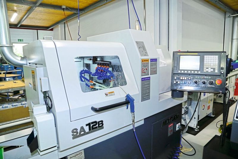 Der neue Lang­dreh­automat SA12B von Nexturn: Dank einer massiven Gussstruktur sind die Maschinen sehr robust und zuverlässig.  (Anne Richter, SMM)
