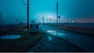 Vor allem in den Flächenländern verharrt der Glasfaserausbau im ländlichen Raum im Schneckentempo – während Ballungsräume längst Gigabit-Geschwindigkeiten vermarkten. (Bild: Midjourney / KI-generiert)