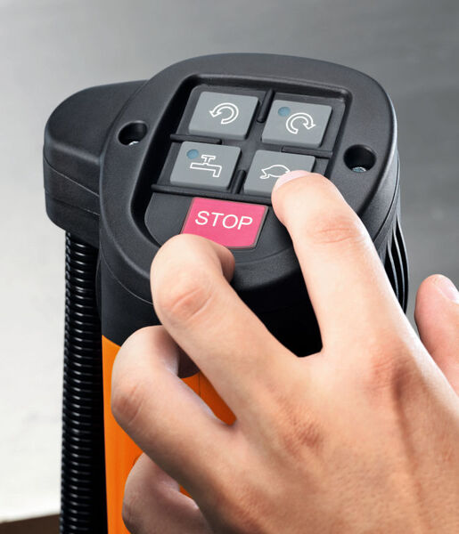 Bild 2: Das Bedienkonzept Viseo Touch Pad unterstützt den Werker optimal bei der Arbeit und sorgt für mehr Sicherheit.  Bild: Fein (Archiv: Vogel Business Media)