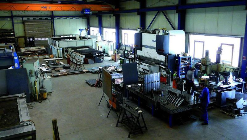 Metallbau Heckel entwickelte sich in nur 20 Jahren vom Handwerksbetrieb bis zum Premium-Lohnfertiger und verfügt heute über einen umfangreichen Maschinenpark. (Archiv: Vogel Business Media)