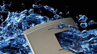 Mit Wasserkraft umgeformte Blechteile (Bild: Hubl)