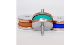 Getzner Werkstoffe stellt einen neuen, einfachen und universell einsetzbaren Vibrationsdämpfer vor. Der Isotop Compact hebe sich von anderen Gummi-Metall-Produkten speziell durch den Isolationsgrad und die nachgewiesene Langlebigkeit der Werkstoffe ab. (Getzner)