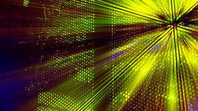 HDDs und SSDs im Performance-Direktvergleich – Rainer W. Käse von Toshiba hat’s ausprobiert. (©vladimircaribb - stock.adobe.com)