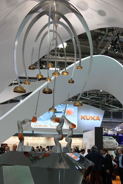 Stand von Kuka auf der Automatica 2014. (Bild: Kroh)