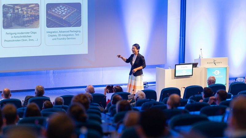 Die aufrüttelnde Opening Keynote von Prof. Dr. Feiyu Xu begeisterte die Teilnehmenden auf der Automation 2026.(Bild:  VDI Wissensforum)