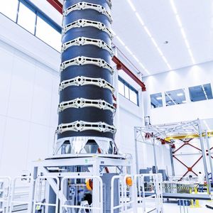 Dispenseur pour les satellites OneWeb.(Source :  Peter Nilsson, Ateljé Marie Fotostudio AB)