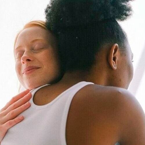 Using data from more than 15,000 participants, researchers investigated whether people remembered a hug for its emotional impact, the reasons why it stood out, and whether individual characteristics could predict the likelihood of recalling such memories.(Source:  Anna Shvets: Pexels)