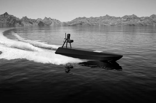 Full Speed ahead! Beispiel für ein unbemanntes Drohnenboot des Typs K3 Scout von Kraken Technology, das jetzt bei Blohm+Voss, zu Rheinmetall gehörend, nun in Serie gebaut wird, nachdem bisher nur sehr wenige erste Einheiten gefertigt wurden.(Bild:  Kraken Technologie)