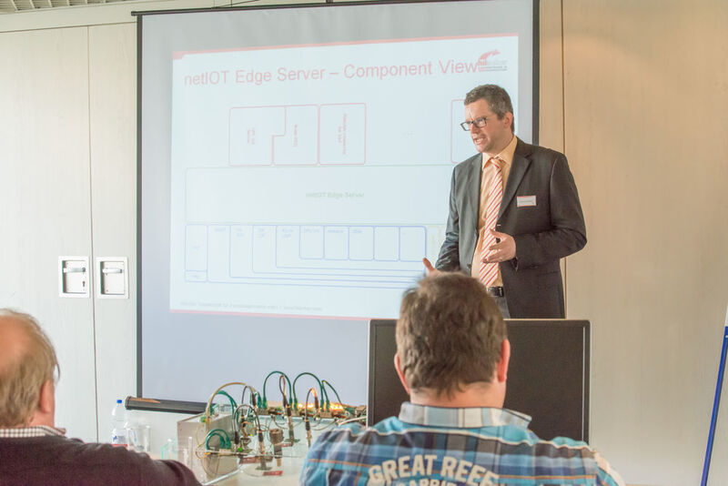 Auf dem Automatisierungstreff 2016 in Böblingen: Die Firma Hilscher hielt einen Workshop für Maschinenbauer und Systemintegratoren 'netIOT Edge Gateway: Die Brücke zwischen Automatisierungsnetzwerk und der Cloud'. (Faktorzwei, Strobl)