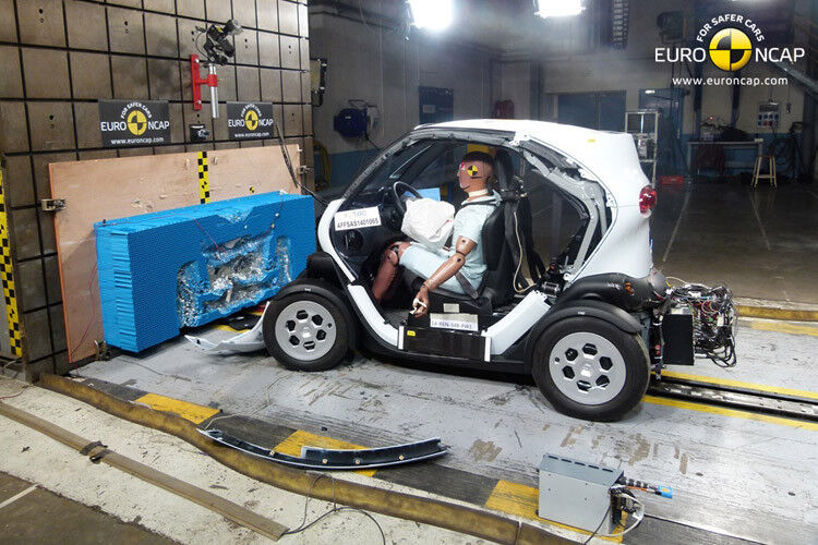 Als einziges der getesteten Modelle verfügt es über Airbags. (Foto: Euro-NCAP)