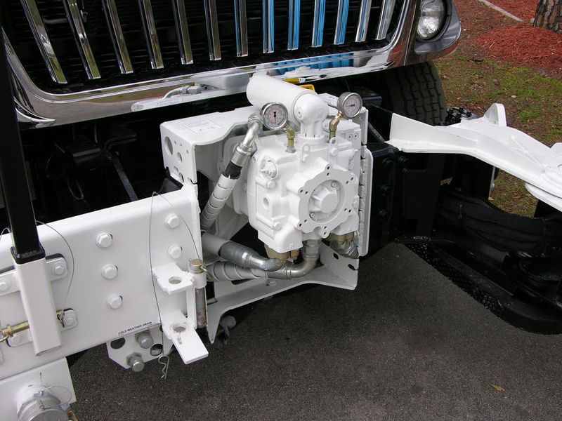 Die Pumpen kommen u.a. zum Antrieb von Hochdruck-Wasserpumpe und Hoch-leistungsgebläse zum Einsatz.  (Bild: Vac-Con)