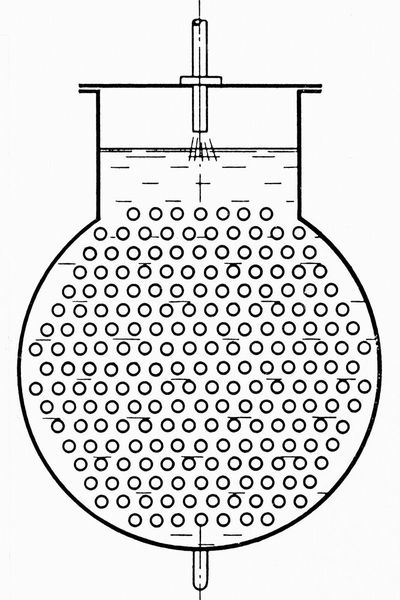 Zeichnung des von Wilhelm Maybach erfundenen Röhrchenkühlers aus dem Jahr 1897. Erstmals wird der Röhrchenkühler im Daimler-„Phönix-Wagen“ eingesetzt. Es ist der erste Personenwagen der Daimler-Motoren-Gesellschaft mit vorn eingebautem Motor. (Bild: Mercedes-Benz AG)