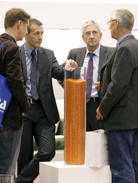 Man sieht sich wieder – spätestens auf der K 2013. Bilder: Messe Düsseldorf/Constanze Tillmann (Archiv: Vogel Business Media)