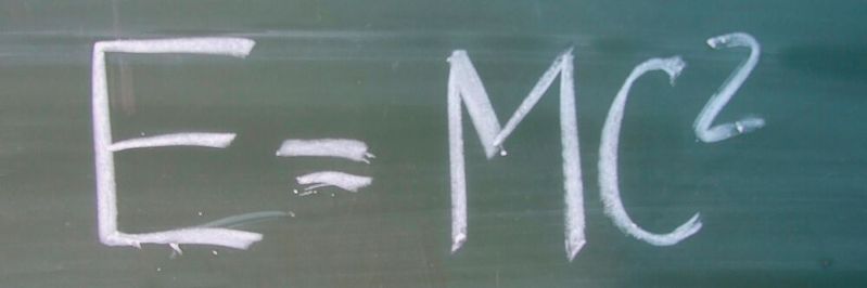 Die Äquivalenz von Masse und Energie ist in riesigen Datenmengen nicht so einfach auszunutzen. Die Äquivalenz von Masse und Energie ist in riesigen Datenmengen nicht so einfach auszunutzen.