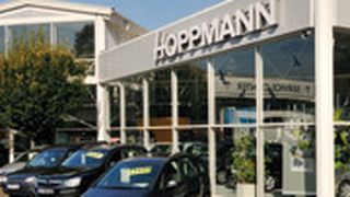 Im Stammhaus in der Eiserfelder Straße zeigt Hoppmann auch ein umfangreiches Transporterprogramm. (Archiv: Vogel Business Media)