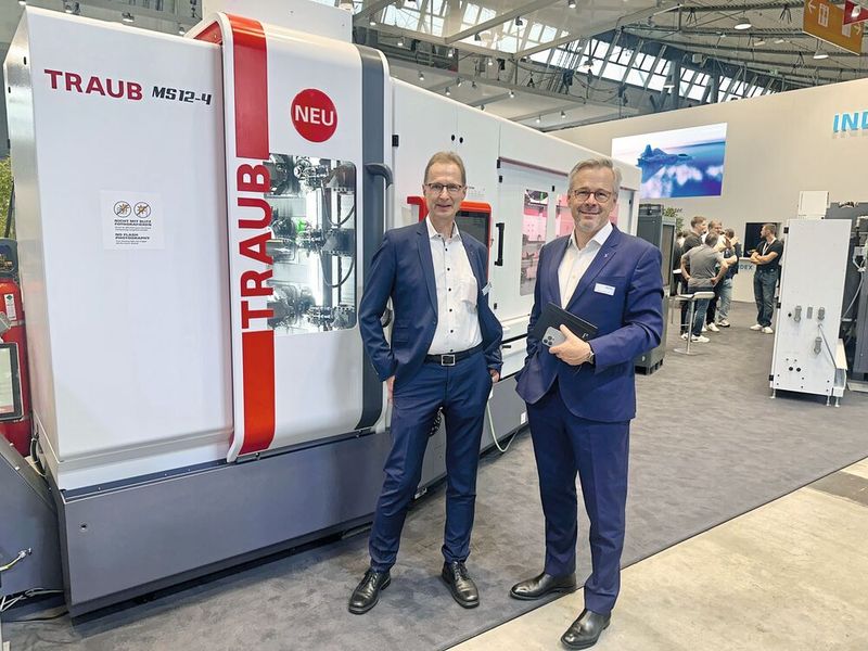 Daniel Stier, directeur de INDEX Machines-outils (Suisse) SA, à gauche et Nicolas M.Guillet, directeur général de INDEX France à droite sur le stand INDEX à l'AMB 2026. (Source : Margaux Pontieu)