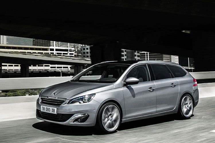 Der Peugeot 308 SW e-HDi FAP 115 Stop&Start ist auf 85 kW/115 PS Leistung ausgelegt und offeriert 270 Newtonmeter maximales Drehmoment bei 1.750 U/min. Der Verbrauch liegt bei 4,6 Liter je 100 Kilometer. (Foto: Peugeot)