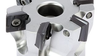 Bild 1: Bei dem Fräser Duo-Mill lassen sich zwei geometrisch verschiedene Wendeschneidplatten in einem einzigen Plattensitz spannen. (Bild: Arno)