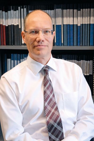 Bild 2: „Assistenzrobotiklösungen sind in der Produktion eines der Schlüsselelemente des Industrie-4.0-Konzeptes“, sagt Prof. Dr.-Ing. Hans Wernher van de Venn, Institutsleiter des IMS Institut für Mechatronische Systeme an der ZHAW Zürcher Hochschule für Angewandte Wissenschaften. (Bild: ZHAW)