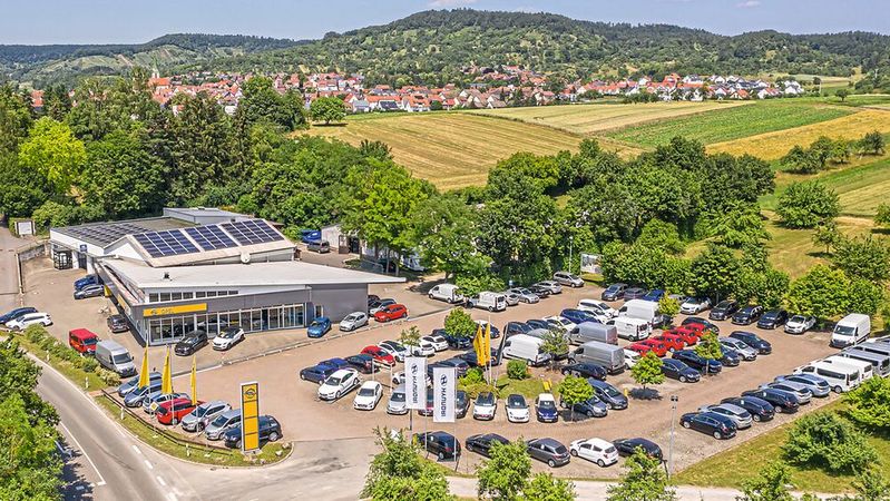Der Auto-Team-Standort in Ammerbuch-Entringen – südwestlich von Stuttgart (Opel, Leapmotor und Hyundai-Service)(Bild:  Auto-Team)