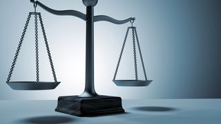 Der einfache Eigentumsvorbehalt ist als Sicherheit für Exporte von Maschinen und Betriebsinventar in die Niederlande nahezu wertlos geworden. (Orlando Florin Rosu - Fotolia.com)