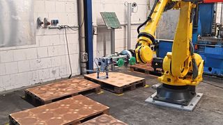 Mit einer 3D-Kamera werden unterschiedliche Bauteile durch den Roboter erkannt. (aha! Albert Haag GmbH)