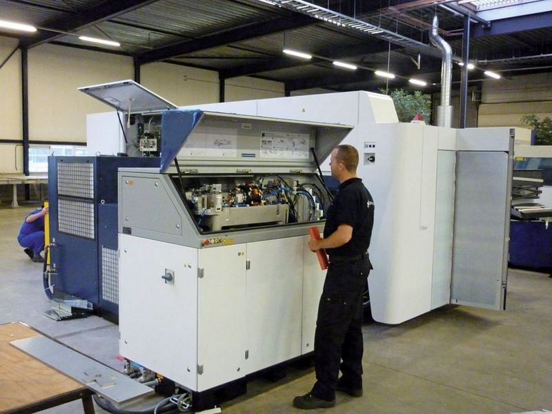 Der Scheibenlaser hat eine Leistung von 3 kW und bietet im Vergleich zu CO2-Lasern einen deutlich höheren Wirkungsgrad. (Archiv: Vogel Business Media)