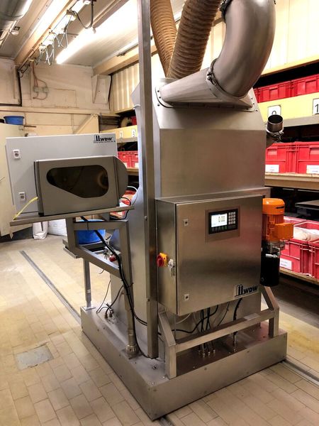 Die Rollen des elektrischen Antriebssystems Ergomove 1000 von Blickle ließen sich nahtlos in die Gesamtsteuerung des Vitaminwagens WDW Dosing Jet integrieren. (Bild: Blickle)