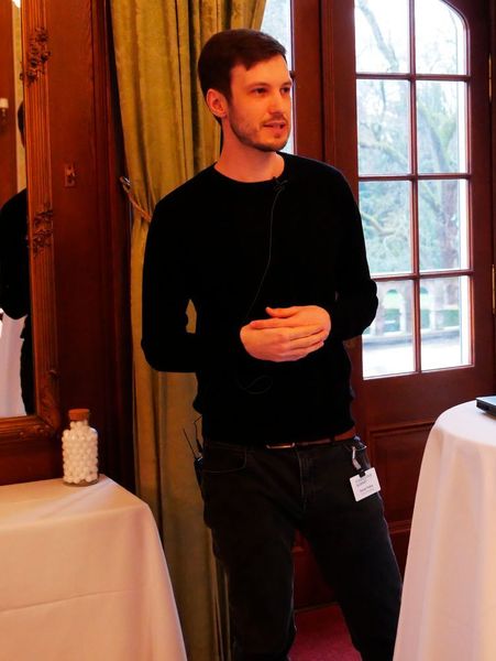 Am zweiten Tag stand der Themenblock »Change Management & Business Concepts« auf dem Programm, den Daniel Fiebig von der Digitalagentur Torben, Lucie und die gelbe Gefahr mit seiner Keynote eröffnete. (Vogel IT-Akademie)