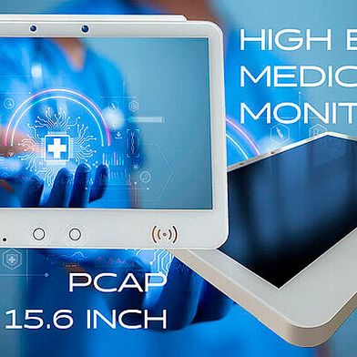 Das 15,6-Zoll-Full-HD-Display mit einer Helligkeit von 500 cd/m² und weitem Blickwinkel sorgt für eine klare und stabile Darstellung. Der integrierte PCAP-Touchscreen mit bis zu zehn Touchpunkten ist durch eine widerstandsfähige, leicht zu reinigende Glasoberfläche optimal für den klinischen Einsatz geeignet. (Bild: Fortec Integrated)