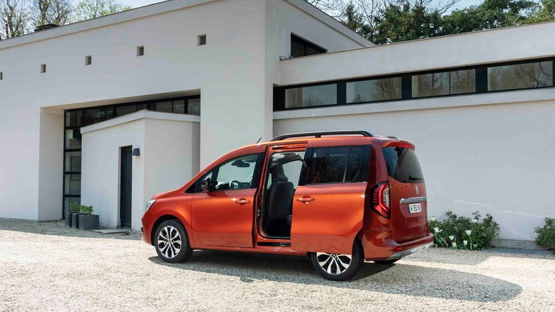 Wie bisher gibt es den Kangoo mit Schiebetüren. (Bild: Renault)