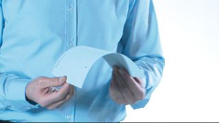 Die Keramikfolie ist flexibel und bei Temperaturen bis 1.000 °C einsetzbar.  (Bild: Isotec)