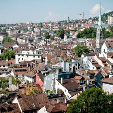 Blick über Zürich: Digital Realty baut seine Kapazitäten am Schweizer Rechenzentrumshotspot um 15 MW aus. (Bild: Zurich / SnippyHolloW / CC BY-SA 2.0 / flickr.com)