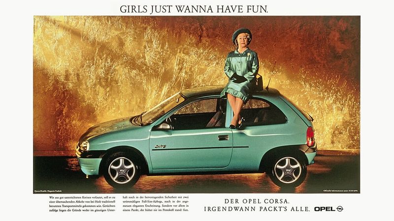 Der Opel Corsa B feierte 1993 sein Debüt – wenig später warb Opel mit der Queen. (Bild: Opel)