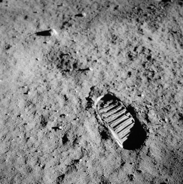 Auch 50 Jahre nach der Mondlandung am 20. Juli 1969 haben die Bilder nichts von ihrer Faszination verloren. (gemeinfrei)