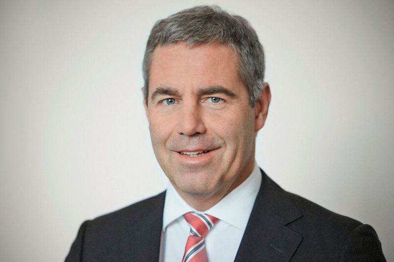 Dipl.-Ing. Stefan Klebert (MBA), ist seit 1. Oktober 2010 Vorstandsvorsitzender der Schuler AG ein. Er verantwortet die Bereiche Markt/Vertrieb, Service, die strategische Unternehmensentwicklung und die Unternehmenskommunikation. (Schuler)