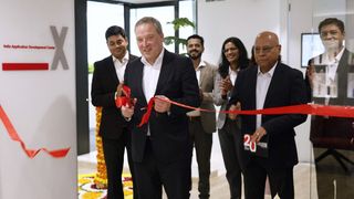 Lanxess hat in Thane, Mumbai, ein neues Zentrum für Anwendungsentwicklung eröffnet. „Indien ist eine wichtige Wachstumsregion für Lanxess“, sagte Matthias Zachert, Vorstandsvorsitzender des Konzerns, bei der Einweihungsfeier.  (Bild: Lanxess)