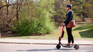 Um E-Scooter gab es in Köln zuletzt jede Menge Diskussionen. (Bild: Voi)