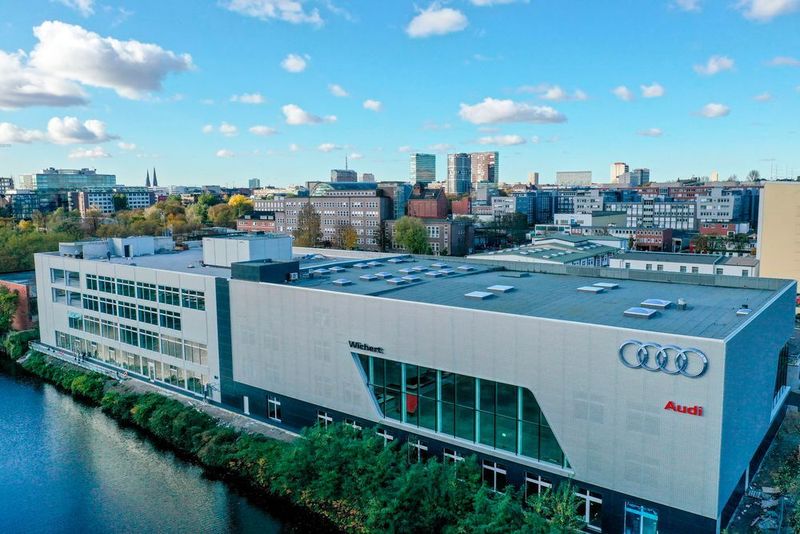 Das Terminal entstand direkt am Südkanal in Hamburg-Hammerbrook. (Auto Wichert)