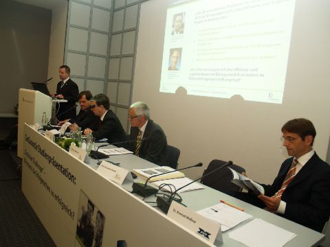 Gerade kleine Autohäuser können ein profitableres Geschäft aufweisen als große Handelsgruppen, lautet eine These der Studie. (Archiv: Vogel Business Media)