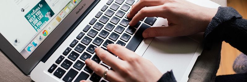 Obwohl Apple-Geräte in der Anschaffung teuer sind, kann sich ihr Einsatz im Unternehmen lohnen – auch finanziell!(Bild:  © Мирослав Гордійчук / Roman Drits - stock.adobe.com)