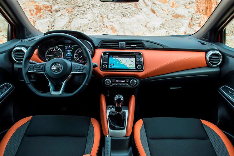 Der Innenraum ist modern designed und lässt sich ebenso wie die Außenhülle mit verschiedenen Farben und Dekoren gestalten. (Nissan)